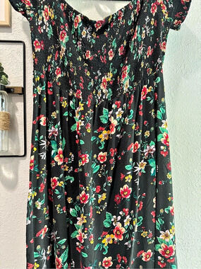 Indigo Rose Floral Smocked Maxi Dress Black Size 3X Like New
